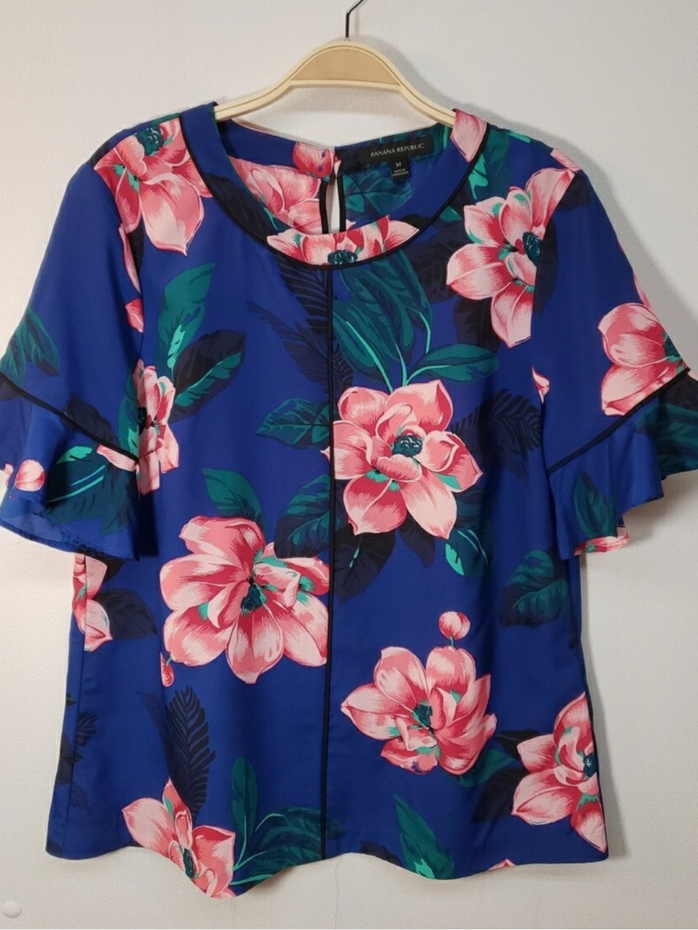 Banana Republic Floral Ruffle Sleeve Blouse